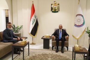 وزير المالية يبحث مع ممثل سكرتارية “مام جلال” التنسيق المشترك ويتلقى دعوة لزيارة السليمانية